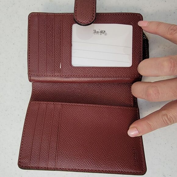 COACH Medium Corner Zip Wallet Cross Grain Leather Metallic Pink/Purple/Blush - Picture 9 of 16